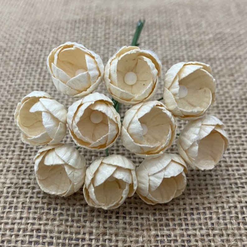 50 CREAM MULBERRY PAPER BUTTERCUPS - Click Image to Close